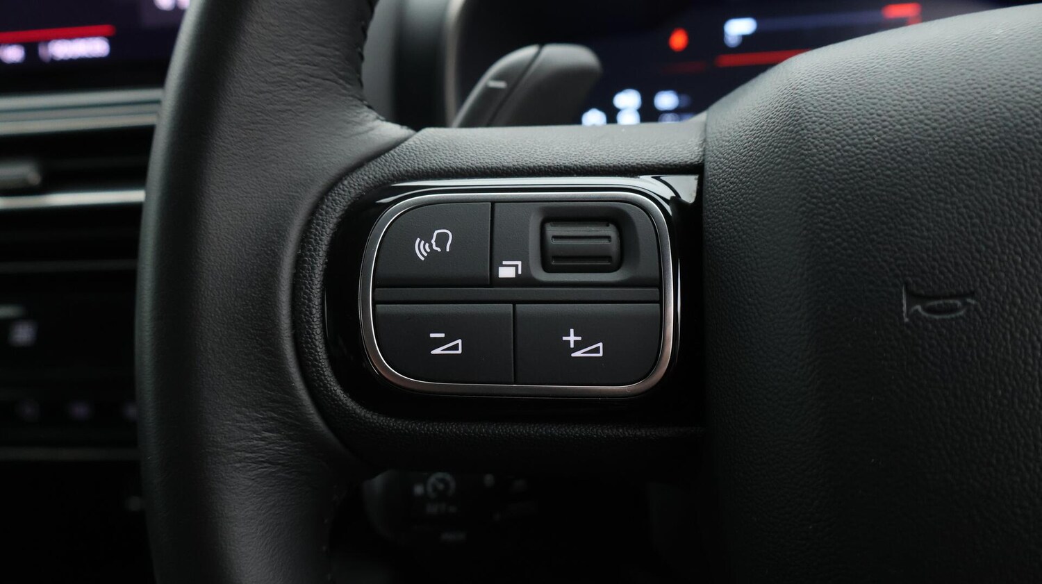 Used Citroen C5 Aircross 2024 for sale - 76270345: Photo 24