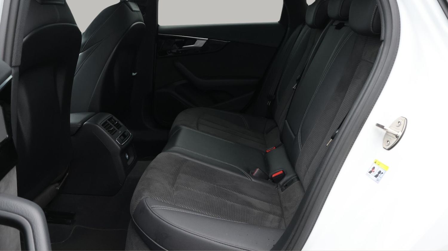 Used Audi A4 2021 for sale - 76433273: Photo 17