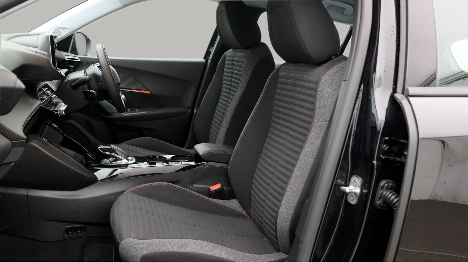 Used Peugeot 2008 2022 for sale - 77311450: Photo 14