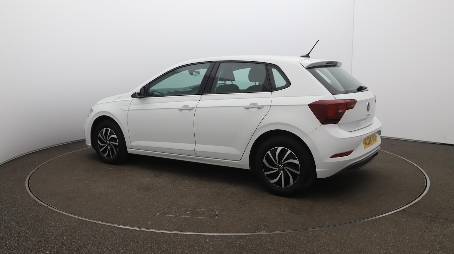 Used Volkswagen Polo 2024 for sale - 76538297: Photo 35