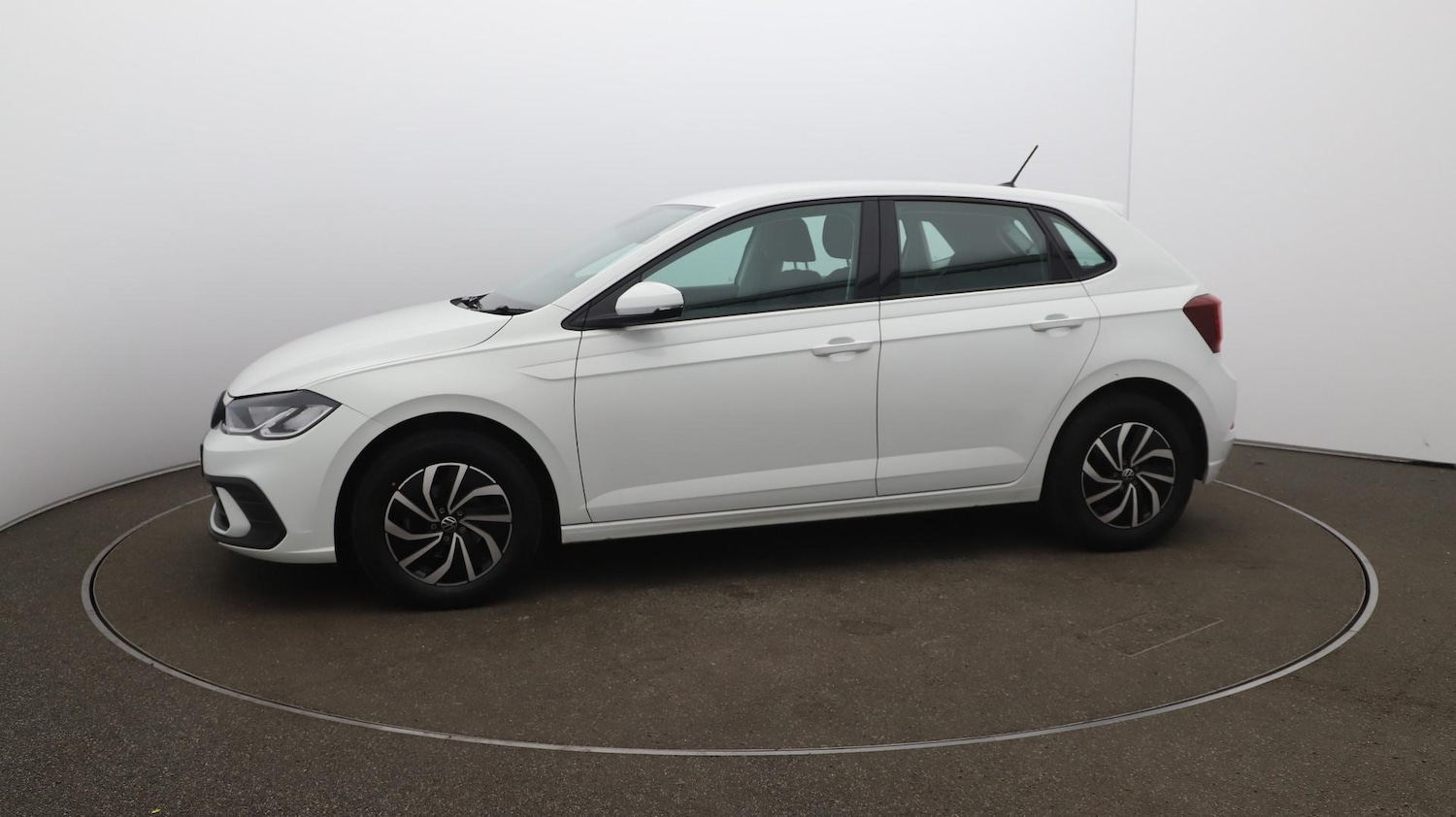 Used Volkswagen Polo 2024 for sale - 76538297: Photo 65