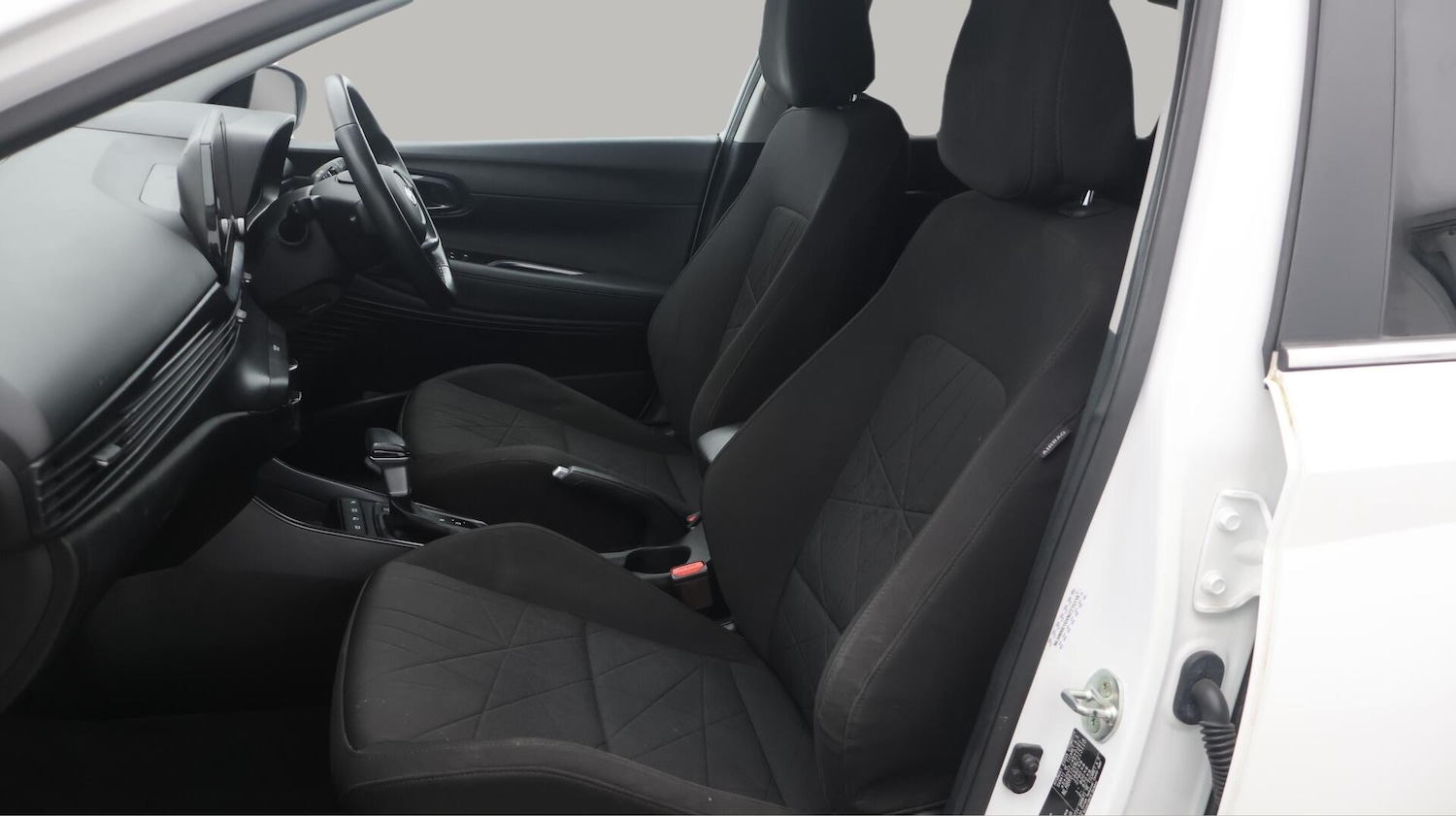 Used Hyundai BAYON 2022 for sale - 76522501: Photo 15