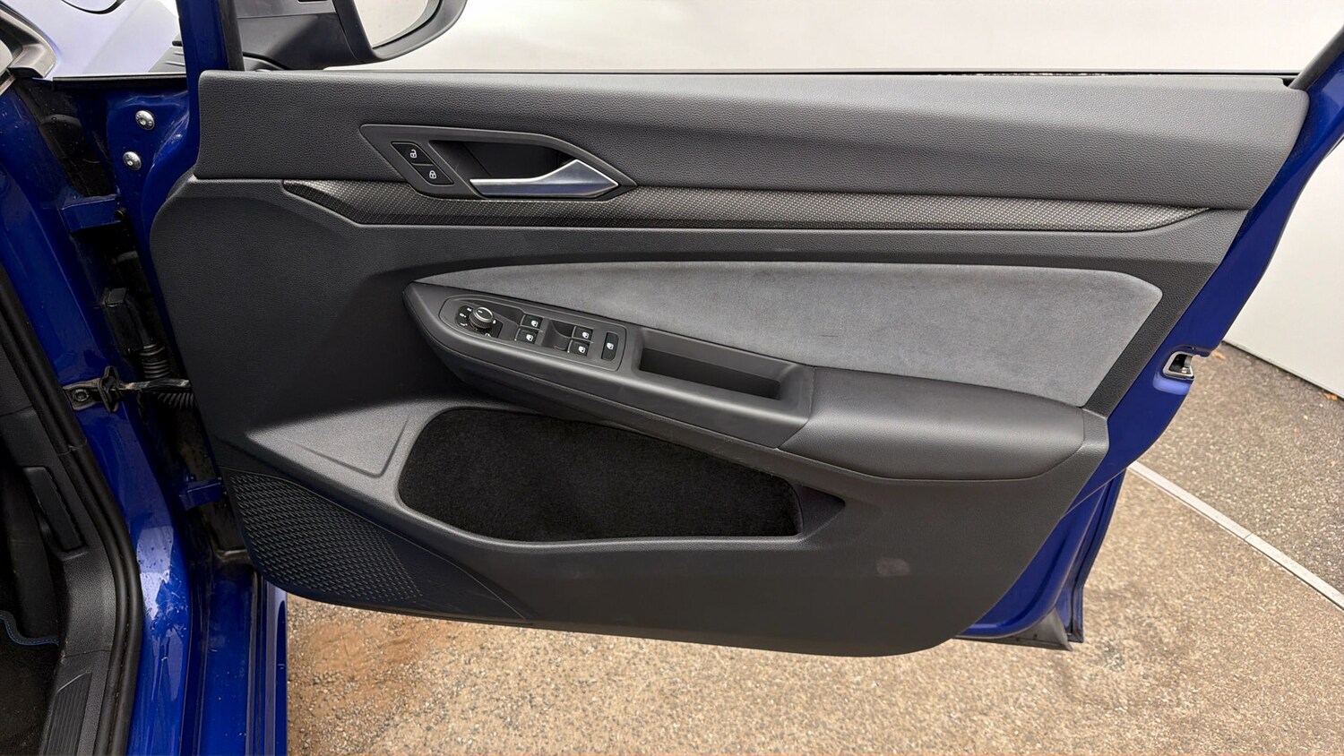 Used Volkswagen Golf 2024 for sale - 77931142: Photo 14