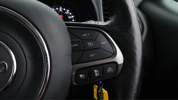 Used Jeep Renegade 2021 for sale - 75678069: Photo 25
