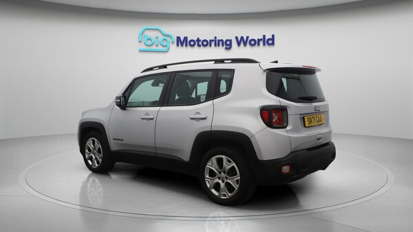 Used Jeep Renegade 2021 for sale - 75678069: Photo 6