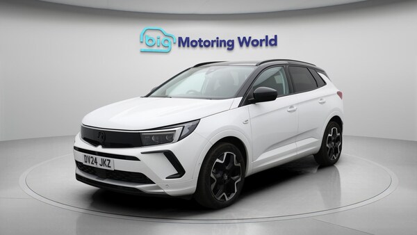 Used Vauxhall Grandland 2024 for sale - 75402422: Photo 4