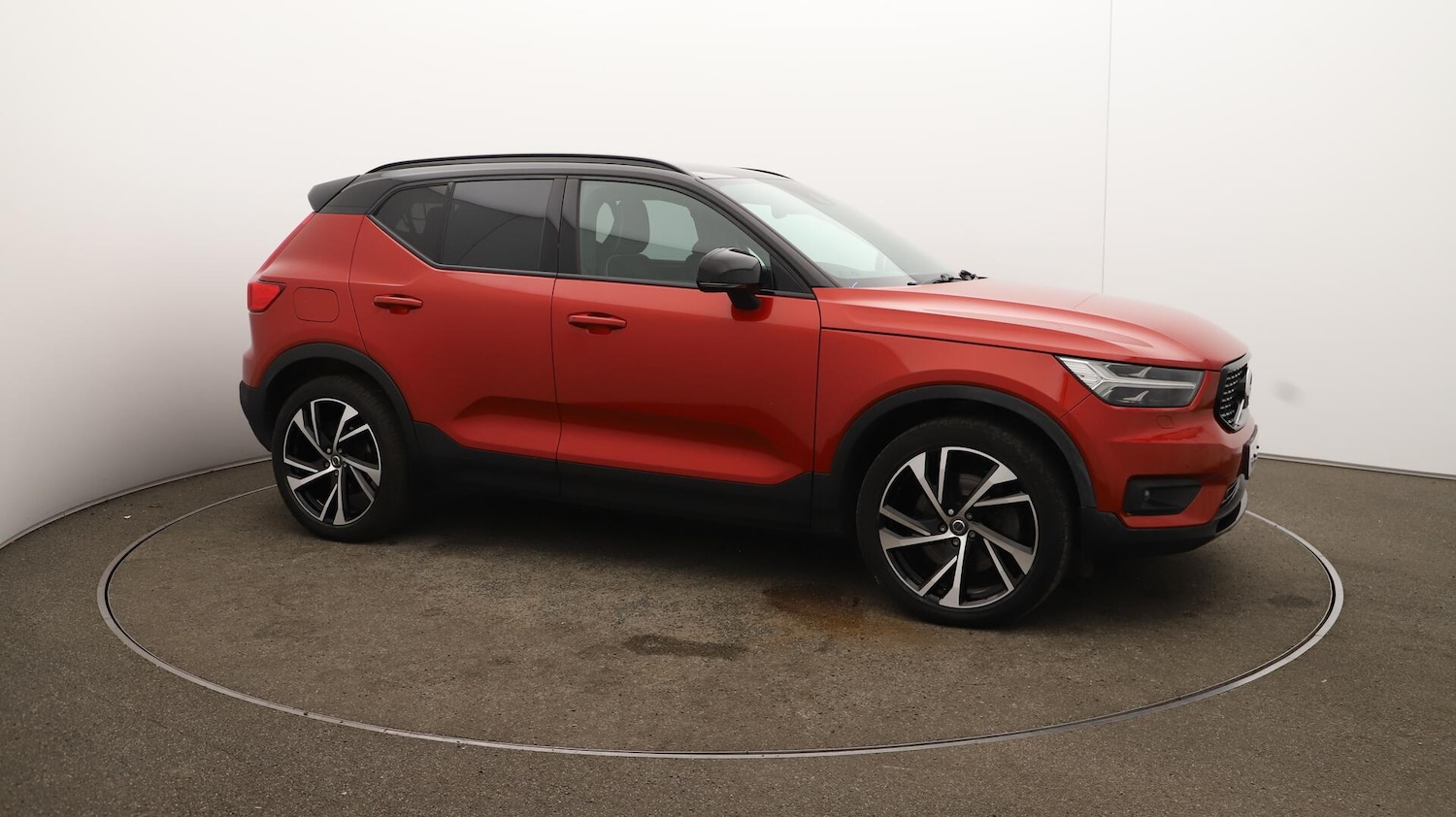 Used Volvo XC40 2021 for sale - 76084134: Photo 46