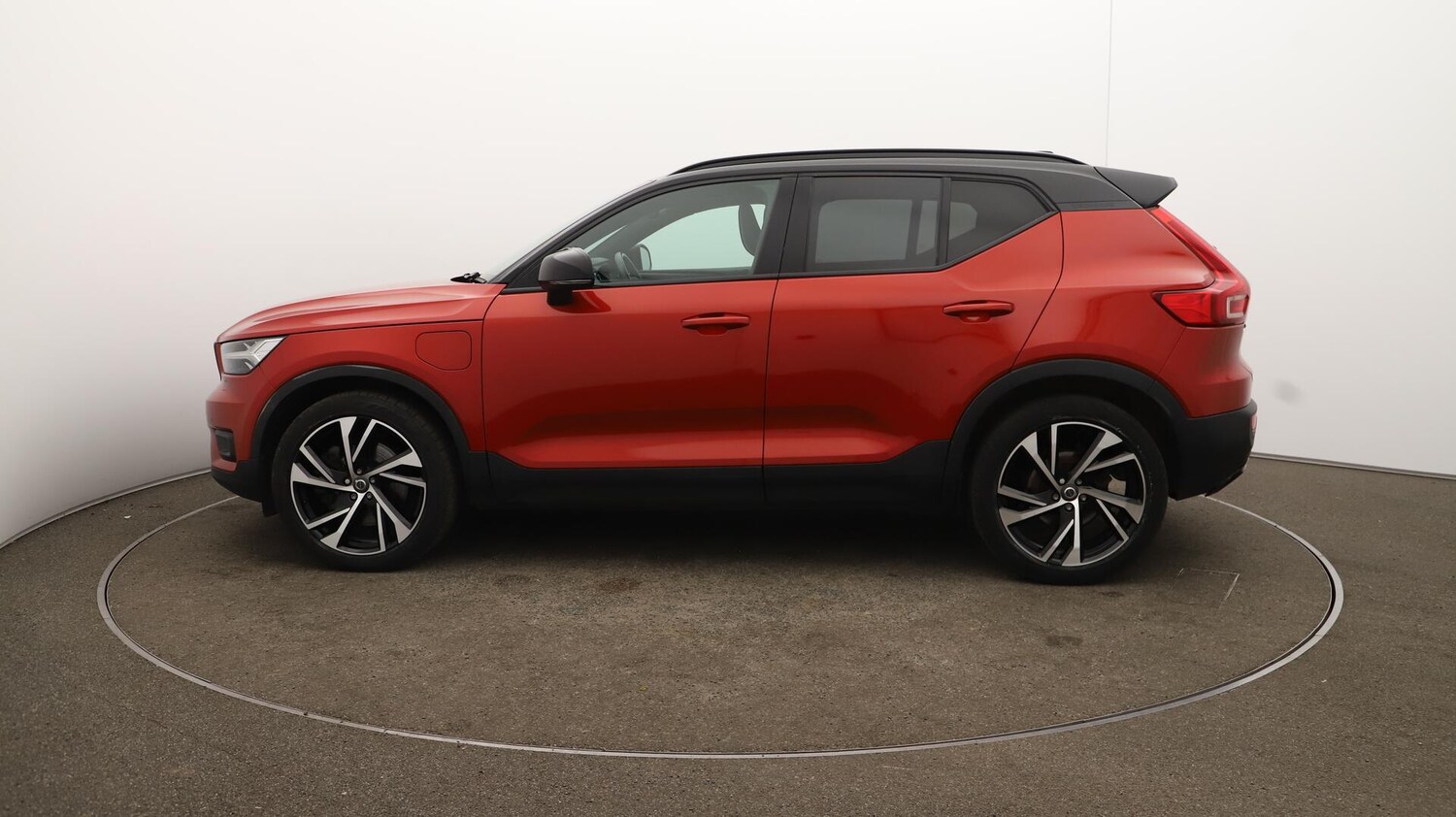 Used Volvo XC40 2021 for sale - 76084134: Photo 64