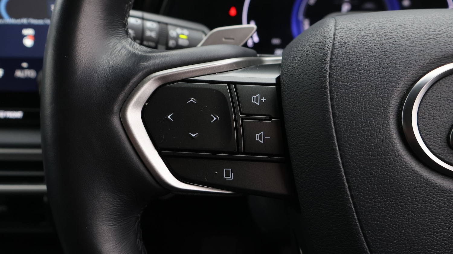 Used Lexus RX 2023 for sale - 77083549: Photo 24