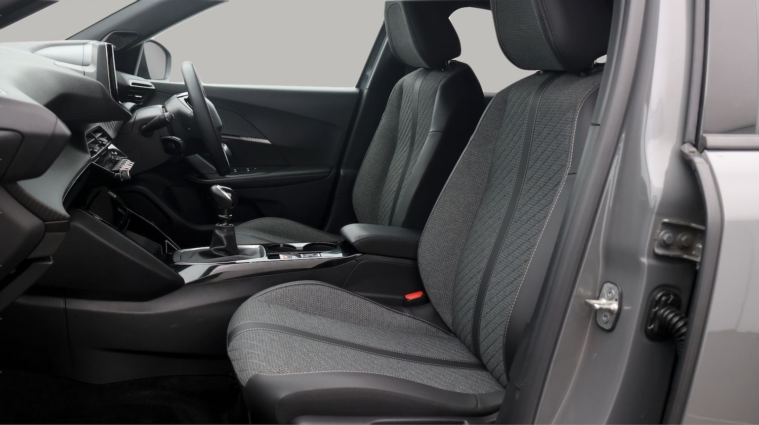 Used Peugeot 2008 2023 for sale - 77537098: Photo 14