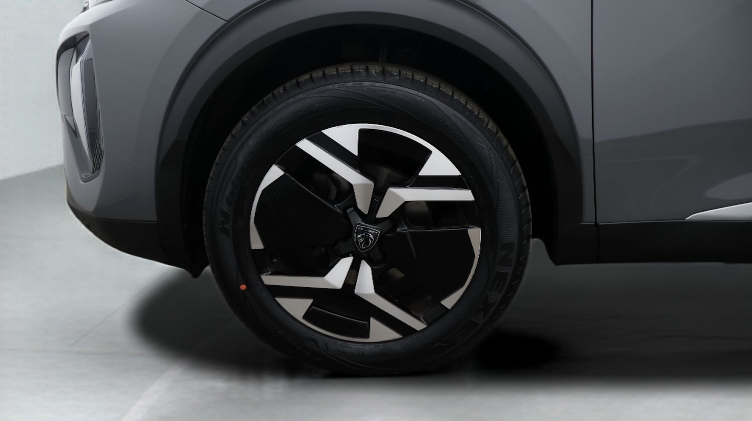 Used Peugeot 2008 2023 for sale - 77537098: Photo 18