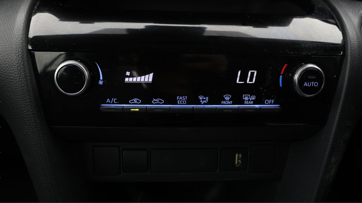 Used Toyota Yaris Cross 2022 for sale - 77707515: Photo 12