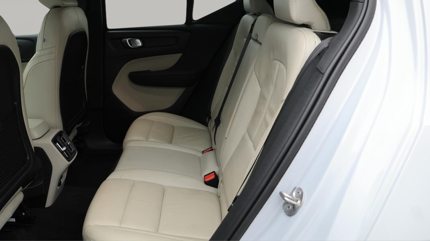 Used Volvo XC40 2022 for sale - 76059815: Photo 17