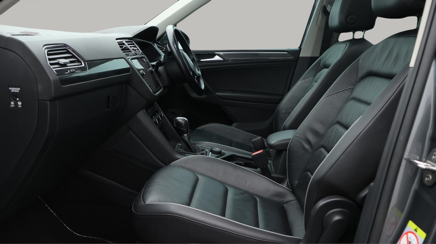 Used Volkswagen Tiguan 2019 for sale - 76522401: Photo 15