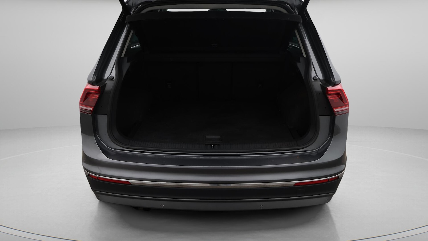 Used Volkswagen Tiguan 2019 for sale - 76522401: Photo 18