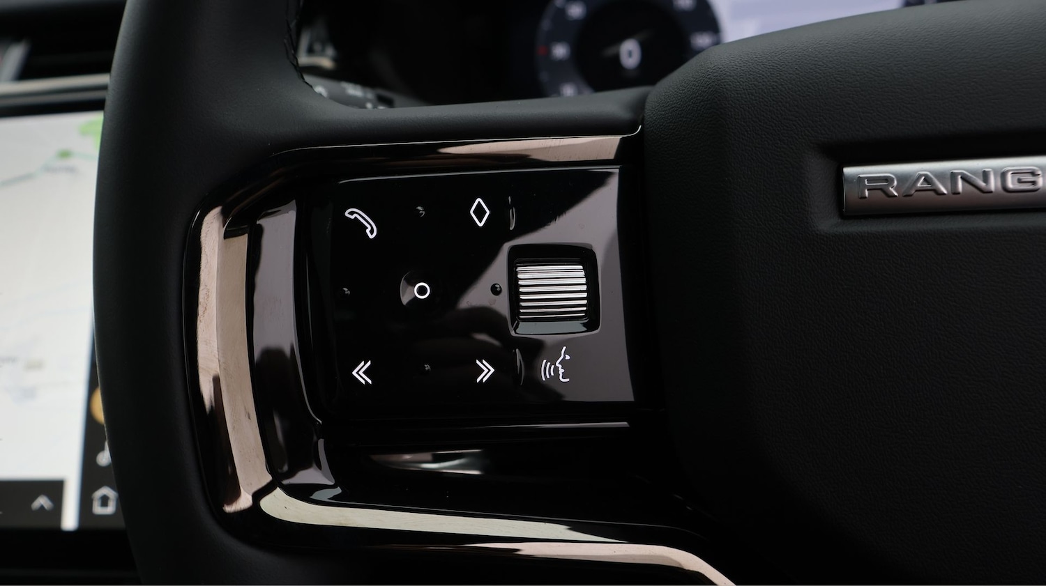 Used Land Rover Range Rover Velar 2023 for sale - 77744228: Photo 24