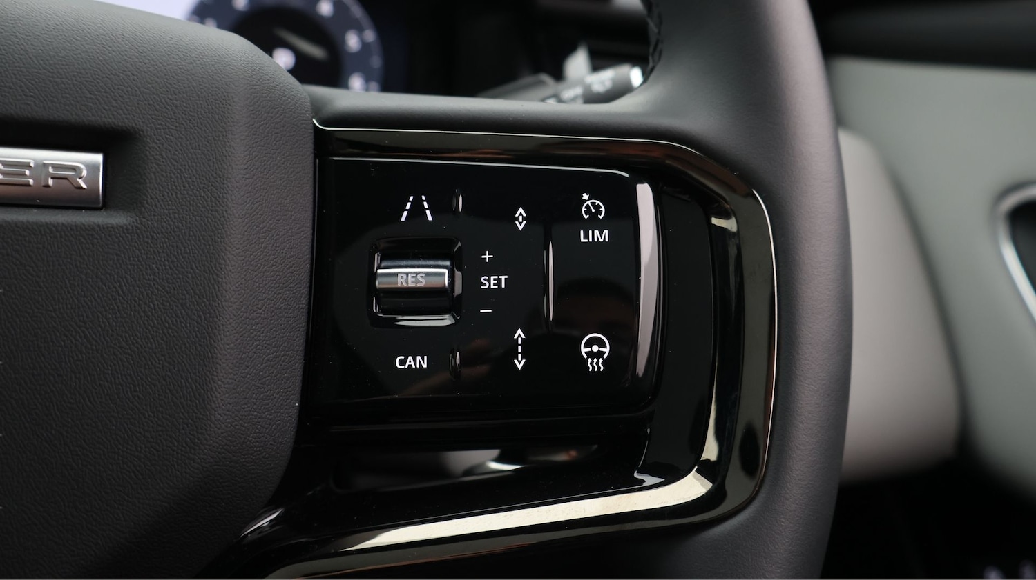 Used Land Rover Range Rover Velar 2023 for sale - 77744228: Photo 26