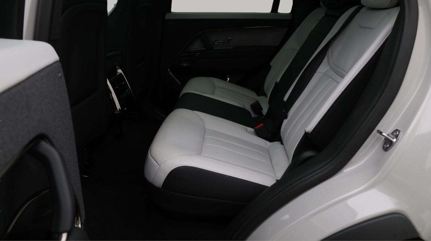 Used Land Rover Range Rover Sport 2024 for sale - 77743488: Photo 16