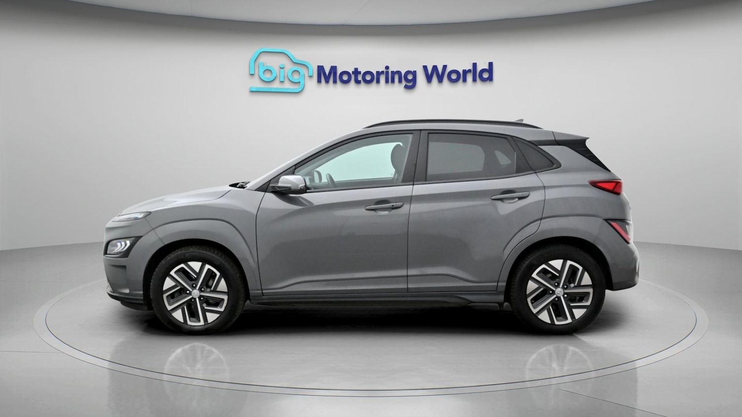Used Hyundai KONA 2023 for sale - 77943923: Photo 4