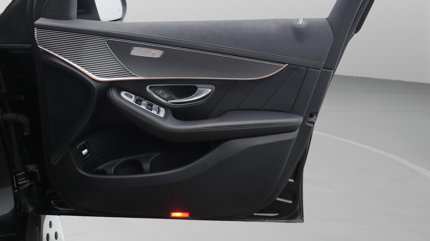 Used Mercedes-Benz EQC 2021 for sale - 76498949: Photo 16