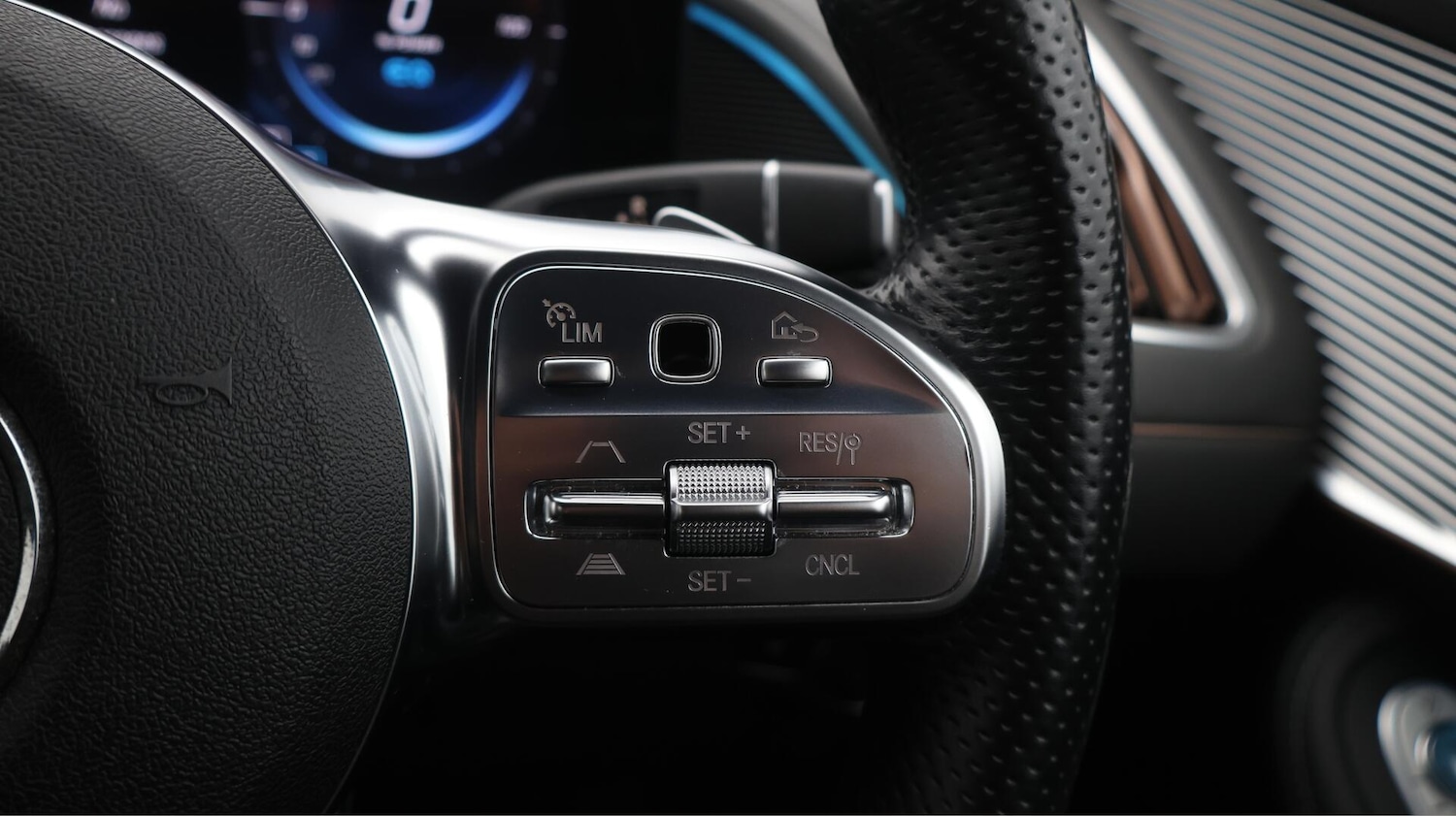 Used Mercedes-Benz EQC 2021 for sale - 76498949: Photo 27