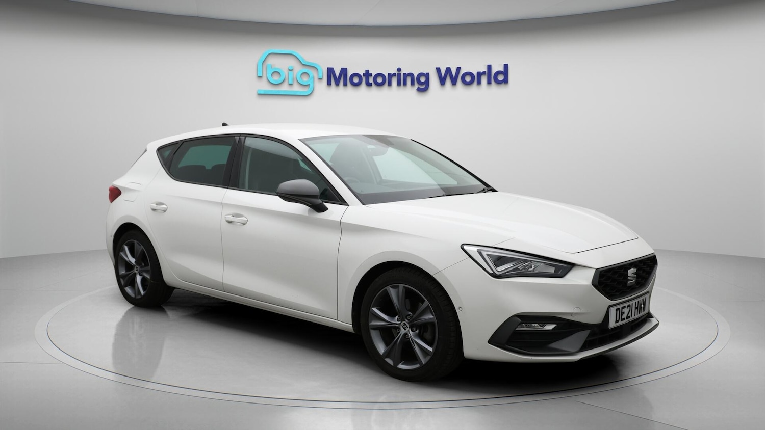 Used SEAT Leon 2021 for sale - 76370379: Photo 2