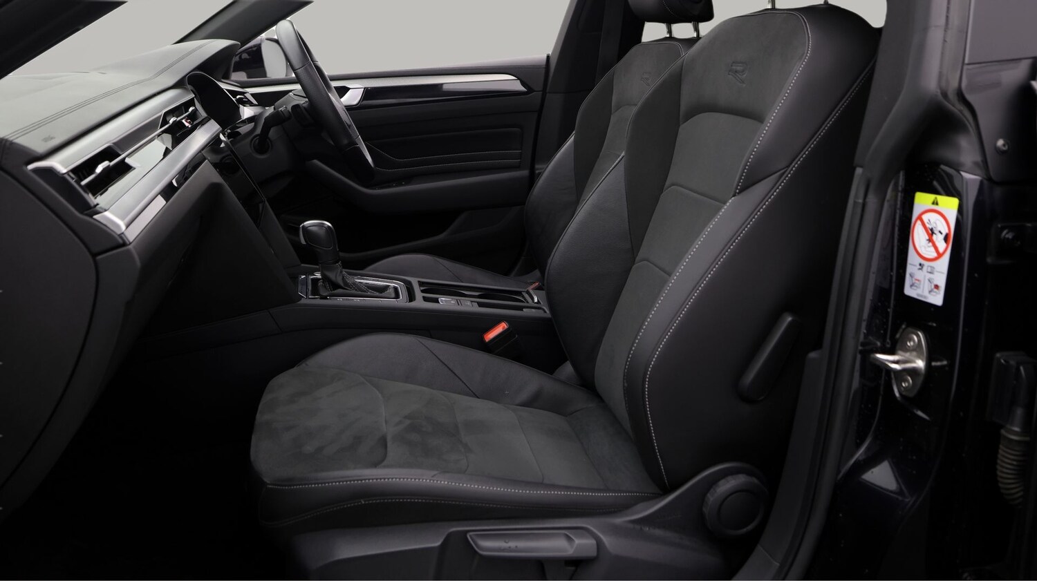 Used Volkswagen Arteon 2023 for sale - 77318423: Photo 14