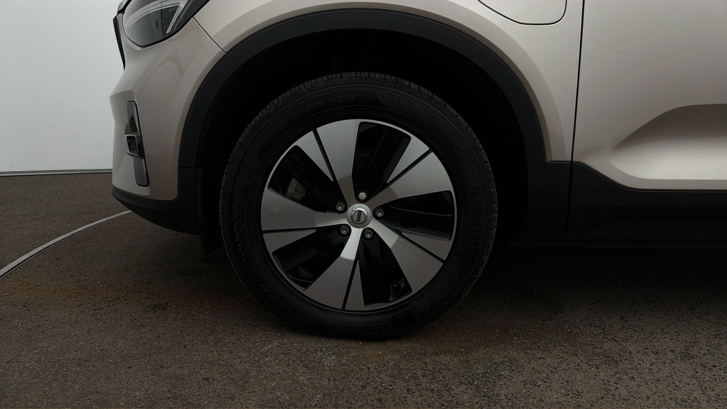 Used Volvo XC40 2022 for sale - 77935951: Photo 17