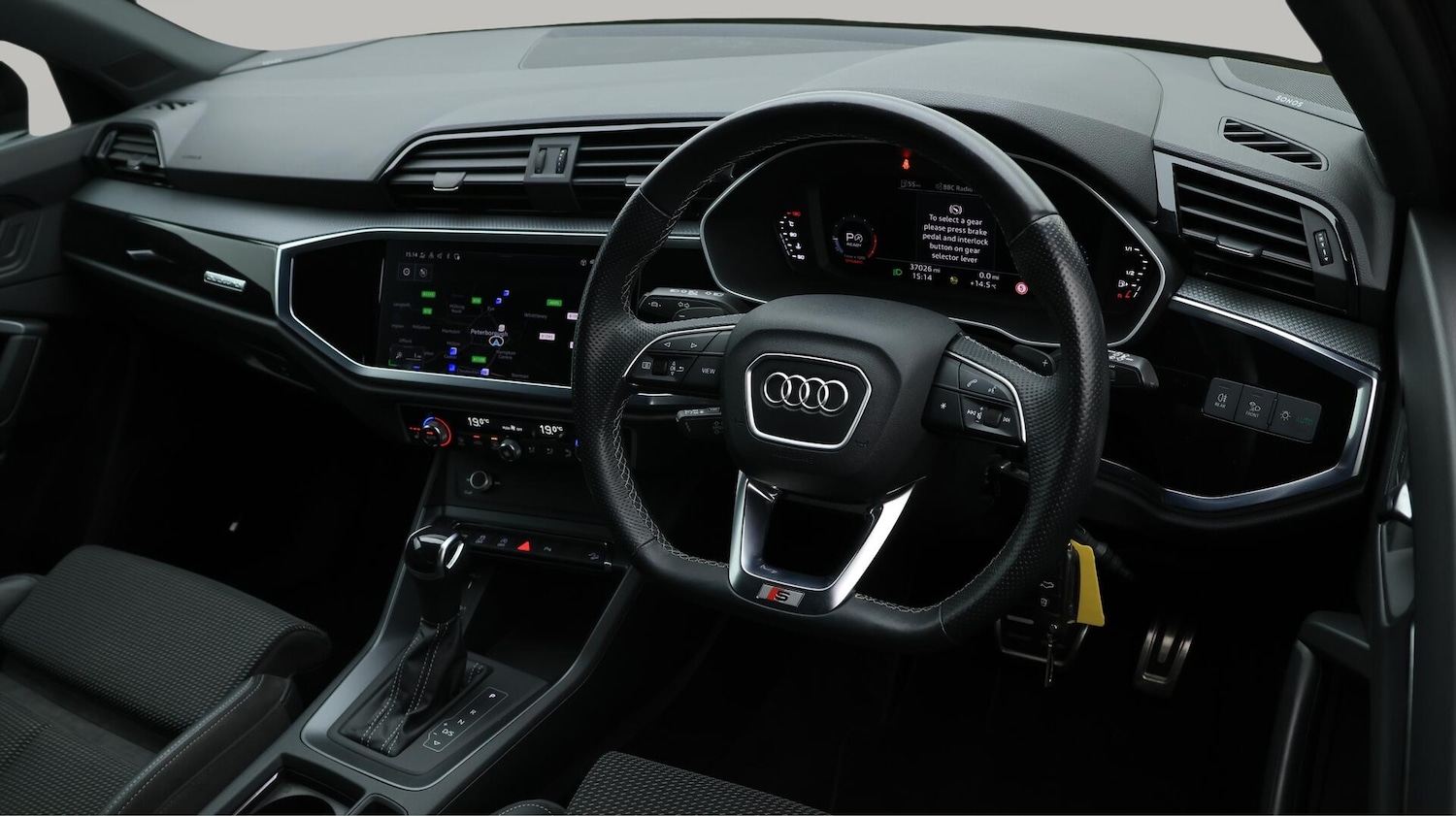 Used Audi Q3 2021 for sale - 76042521: Photo 10