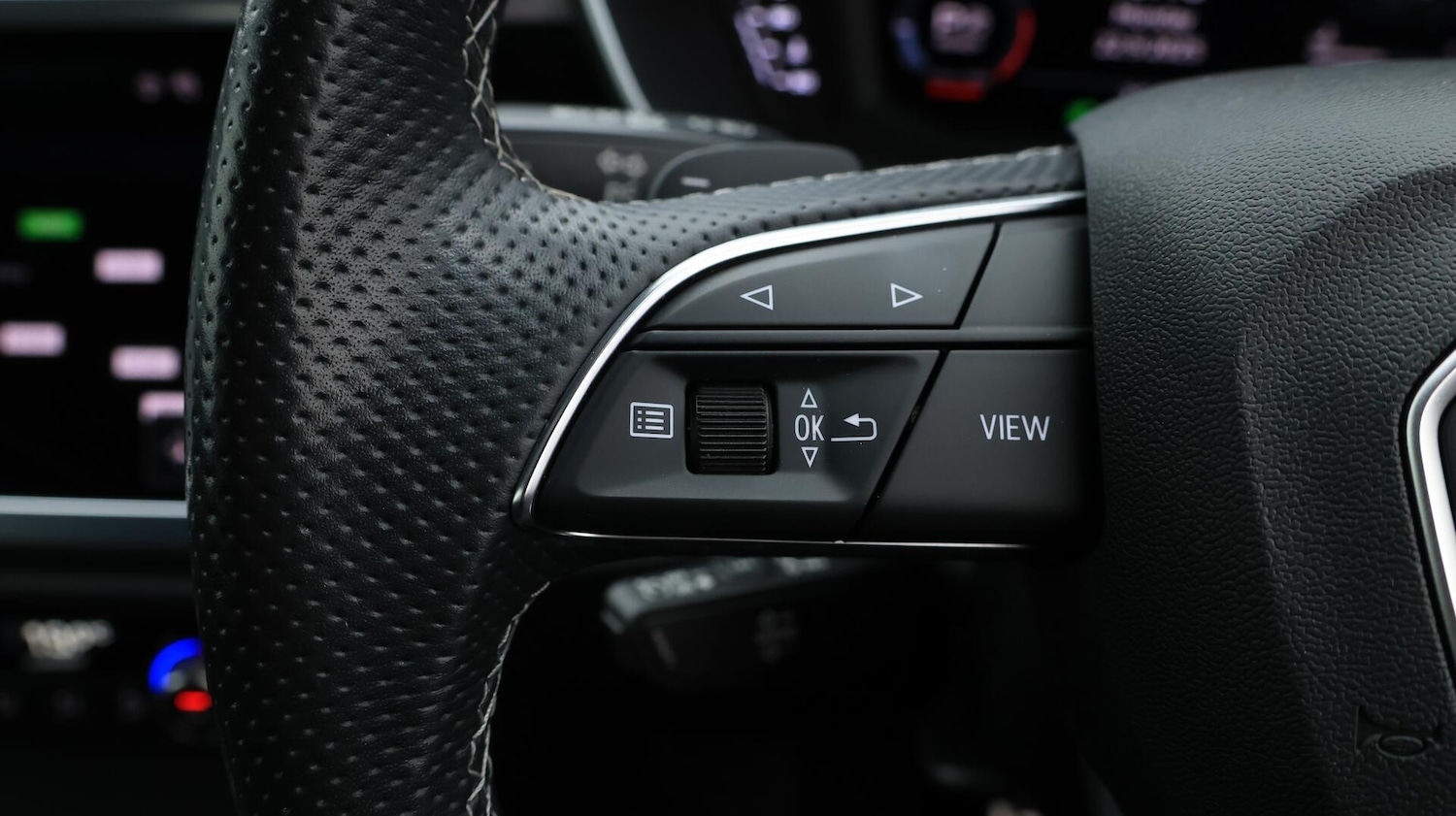 Used Audi Q3 2021 for sale - 76042521: Photo 25