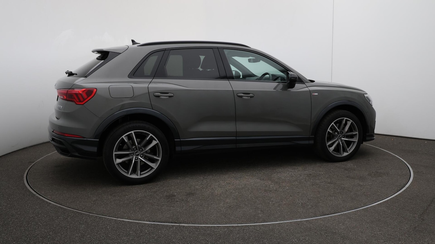 Used Audi Q3 2021 for sale - 76042521: Photo 53