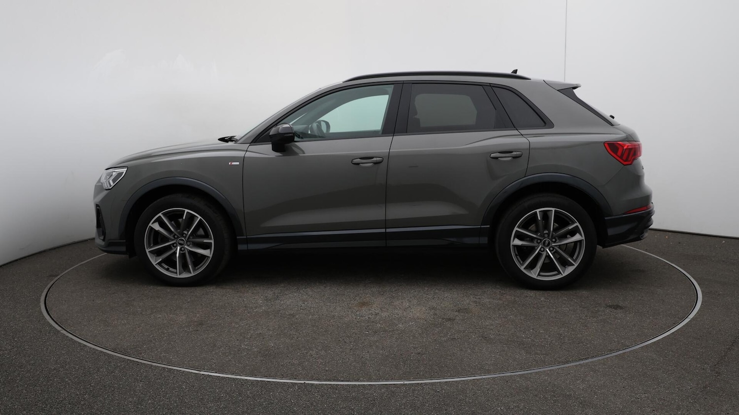 Used Audi Q3 2021 for sale - 76042521: Photo 66
