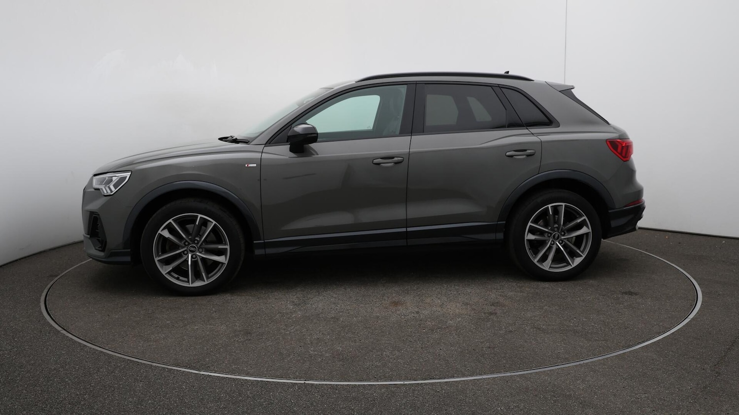 Used Audi Q3 2021 for sale - 76042521: Photo 67