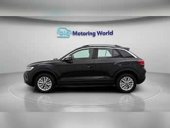 Used Volkswagen T-Roc 2023 for sale - 79697638: Photo