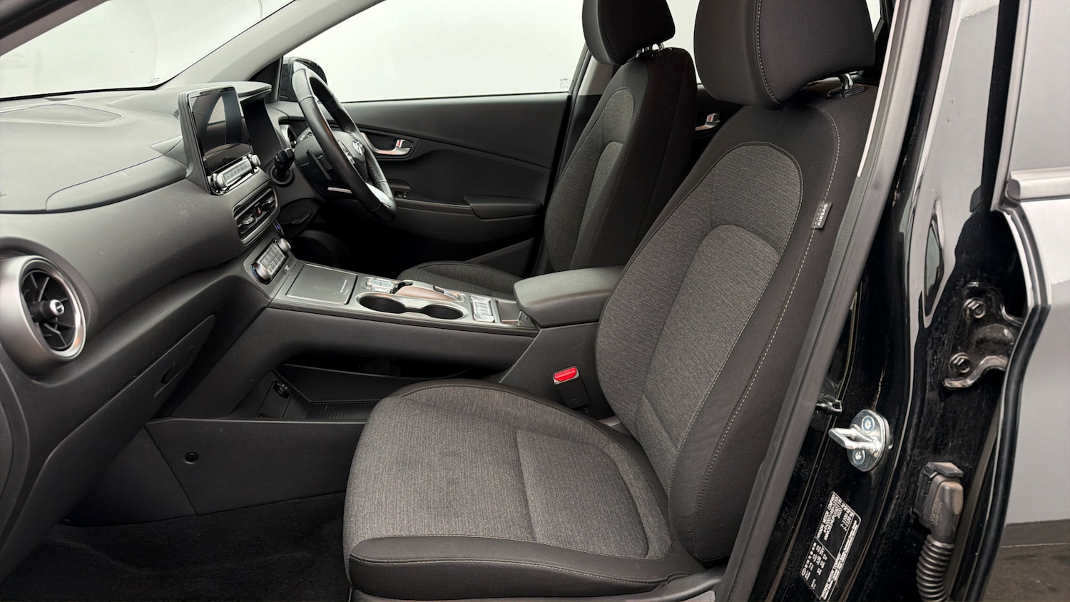 Used Hyundai KONA 2023 for sale - 78080453: Photo 13