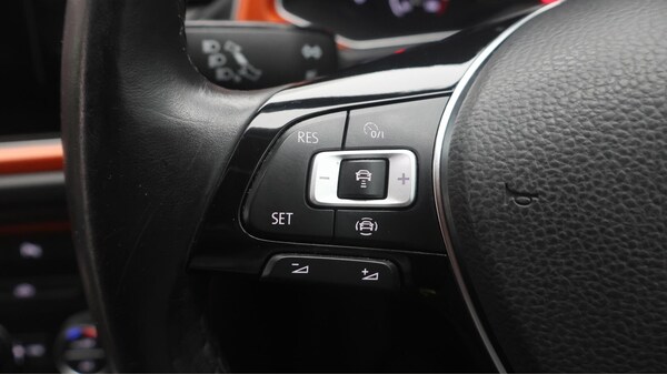 Used Volkswagen T-Roc 2019 for sale - 76269718: Photo 23
