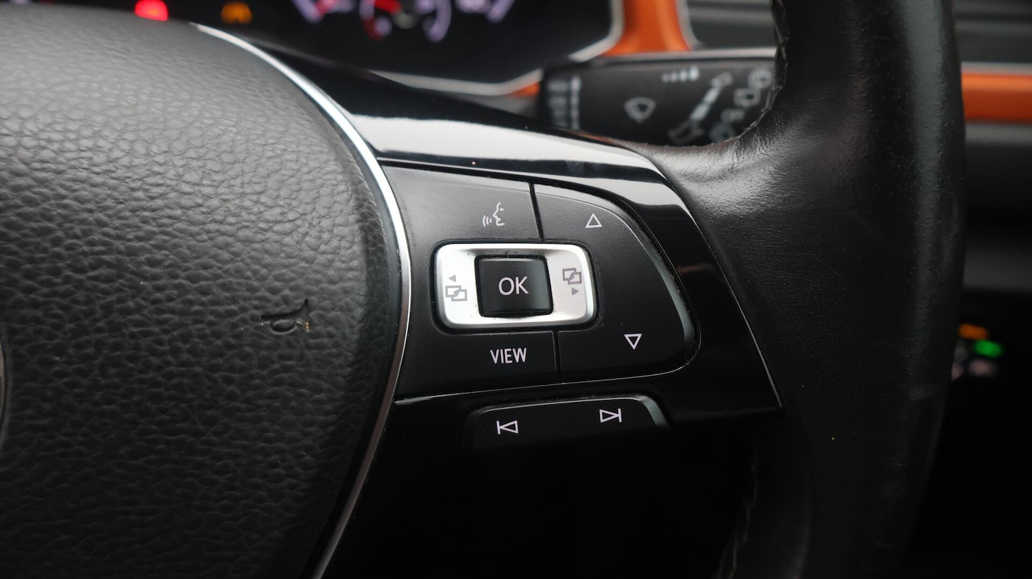 Used Volkswagen T-Roc 2019 for sale - 76269718: Photo 24