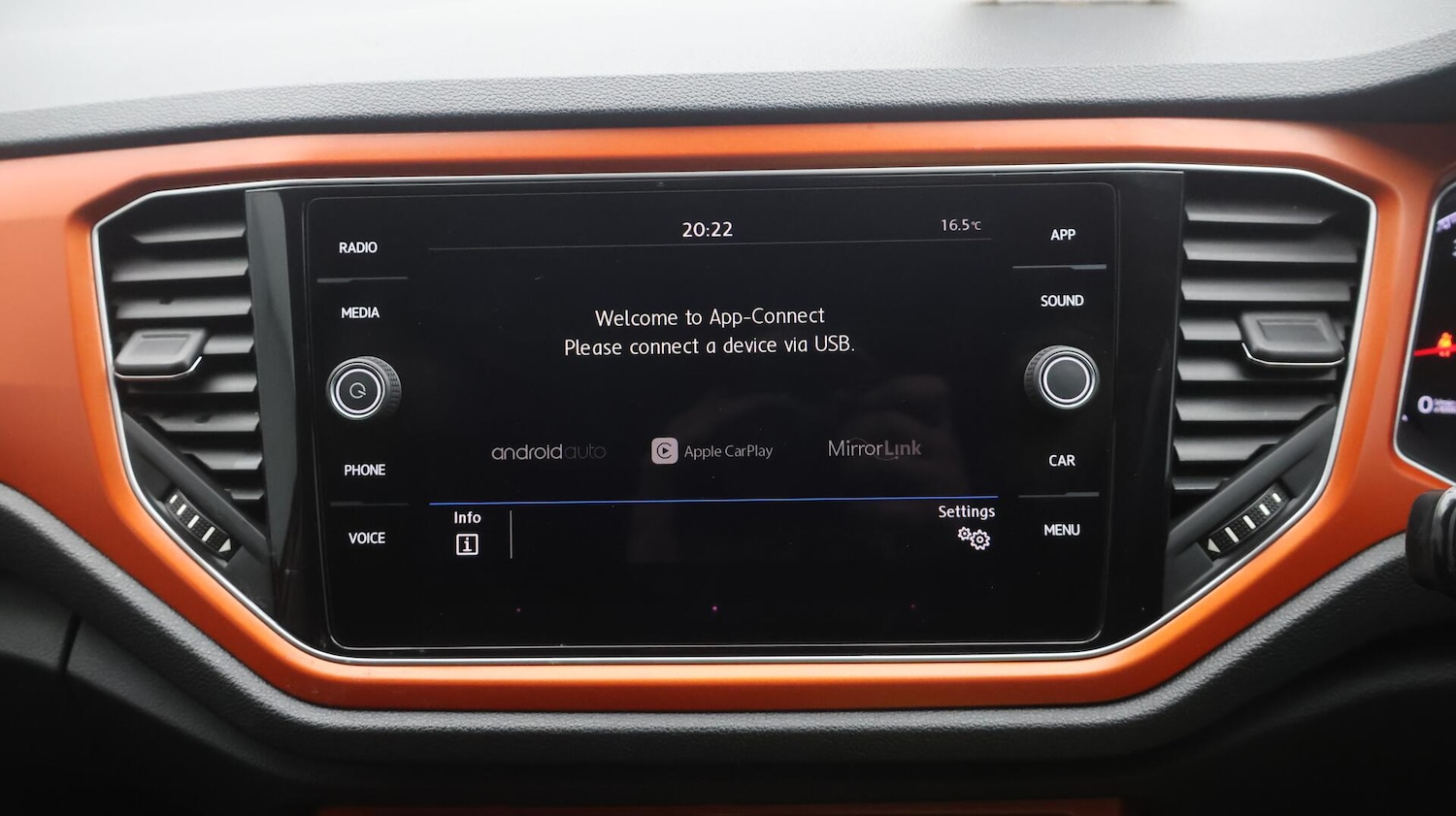 Used Volkswagen T-Roc 2019 for sale - 76269718: Photo 26