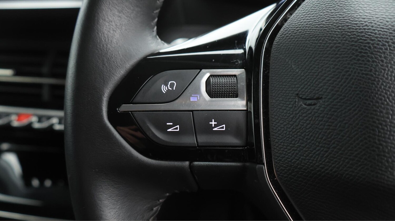 Used Peugeot 208 2022 for sale - 76138350: Photo 41