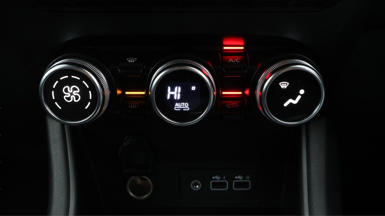 Used Renault Captur 2024 for sale - 76550293: Photo 13