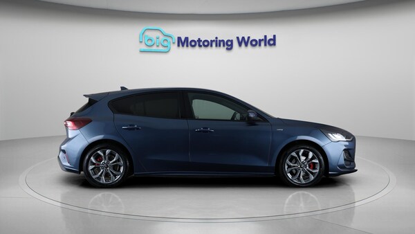 Used Ford Focus 2023 for sale - 76250909: Photo 9