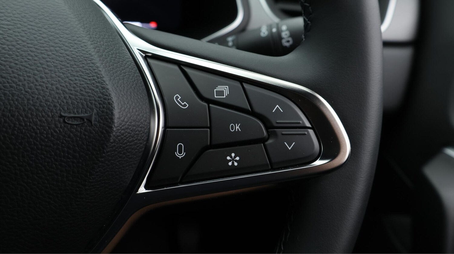 Used Renault Captur 2024 for sale - 75927273: Photo 24