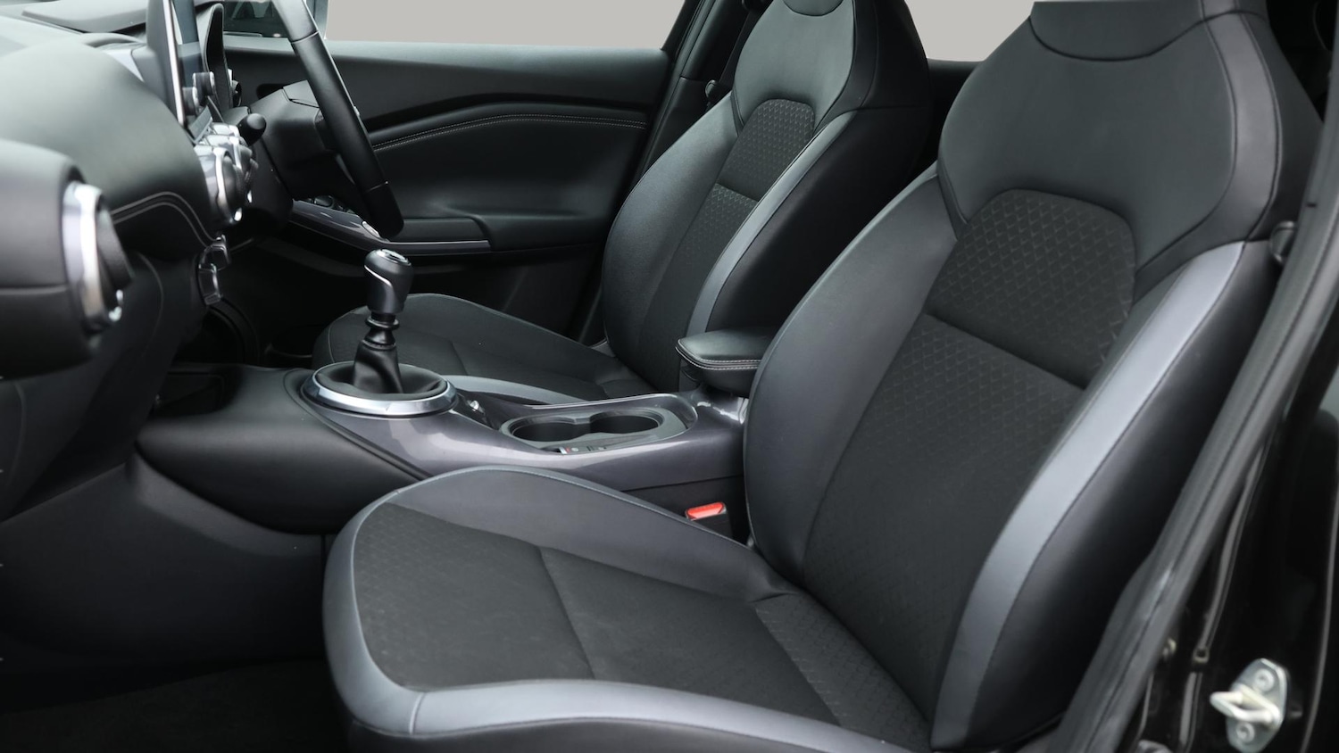 Used Nissan Juke 2023 for sale - 76423905: Photo 15