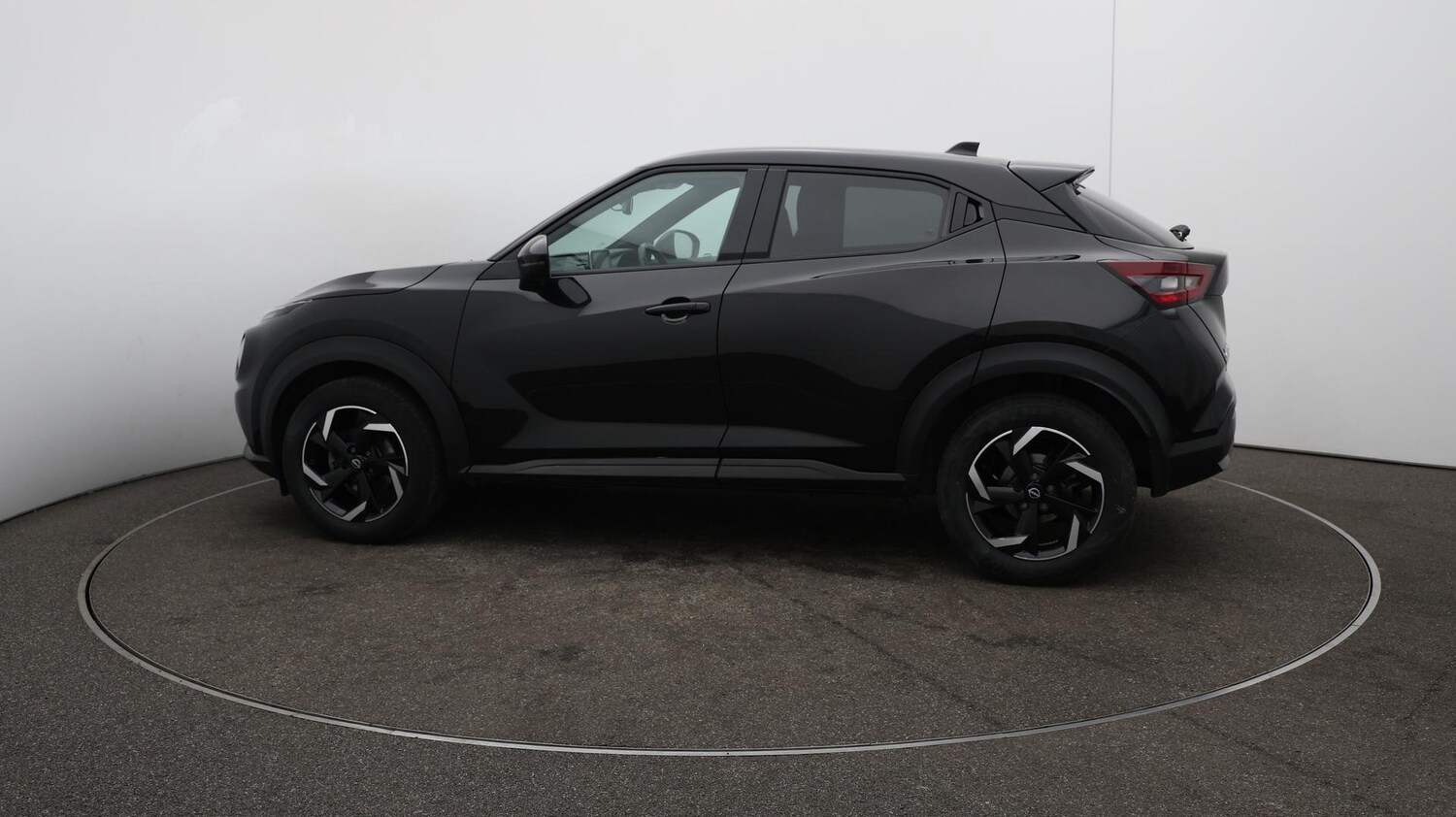 Used Nissan Juke 2023 for sale - 76423905: Photo 57