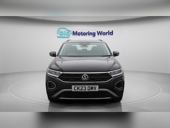 Used Volkswagen T-Roc 2023 for sale - 76246936: Photo 3