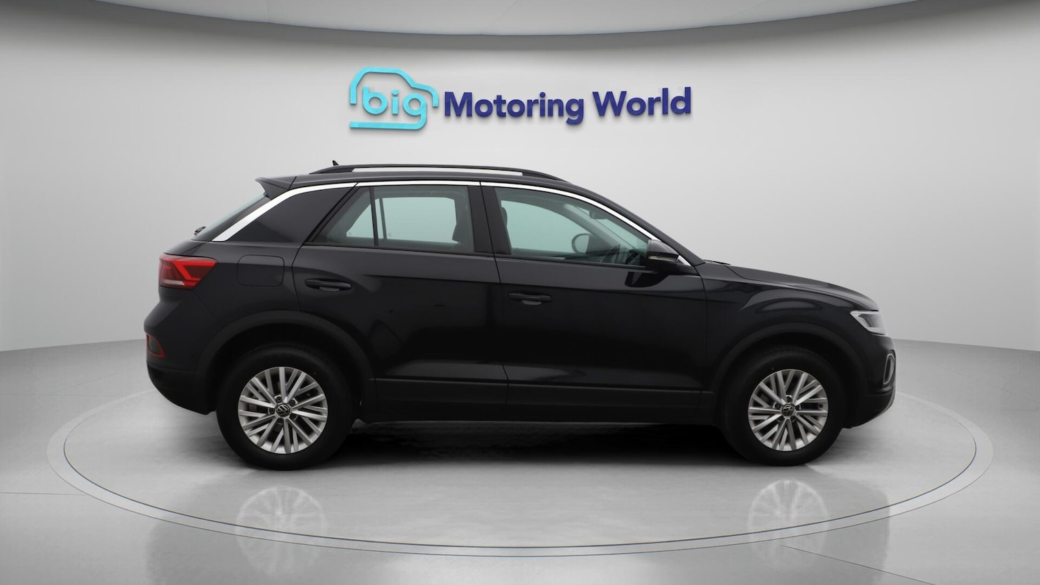 Used Volkswagen T-Roc 2023 for sale - 76246936: Photo 9
