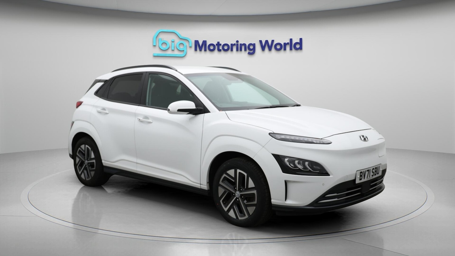 Used Hyundai KONA 2021 for sale - 76714320: Photo 2