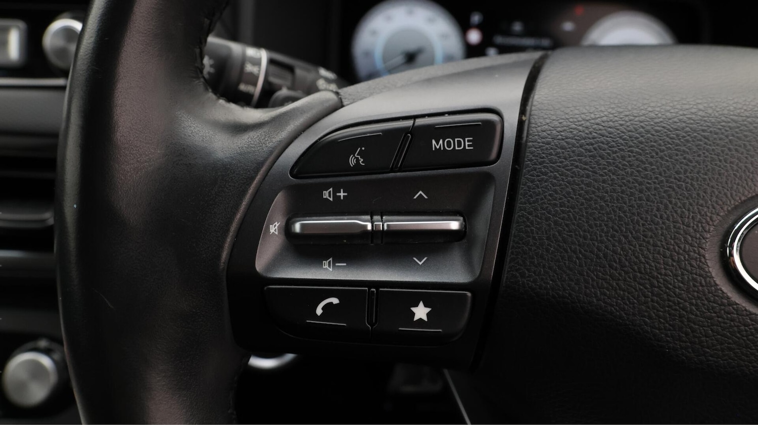 Used Hyundai KONA 2021 for sale - 76714320: Photo 24