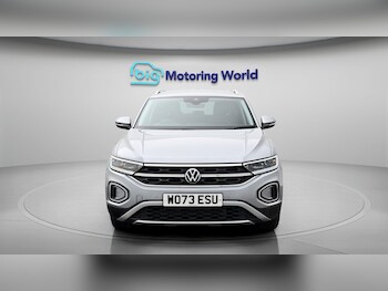 Used Volkswagen T-Roc 2024 for sale - 78533495: Photo