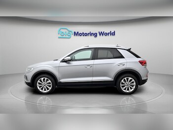 Used Volkswagen T-Roc 2024 for sale - 78533495: Photo